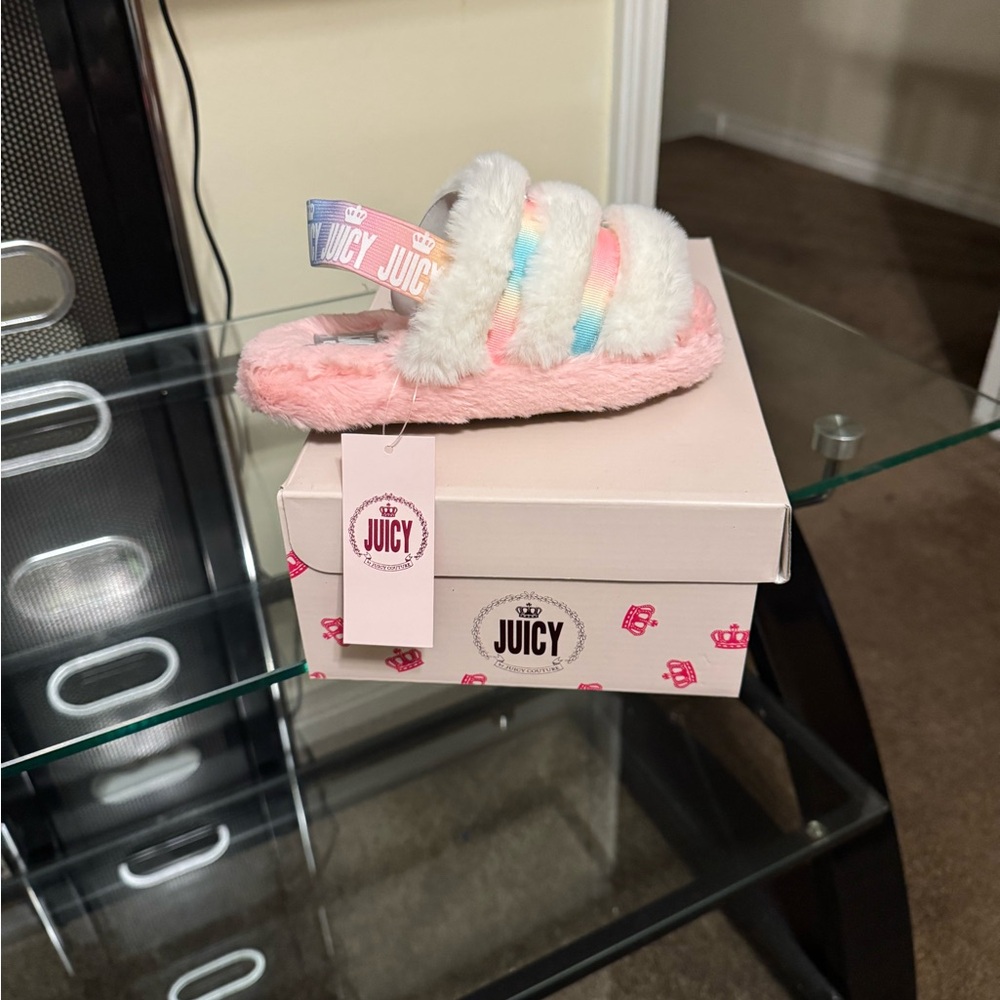 Juicy Couture Pink and Multicolor Fluffy Slippers